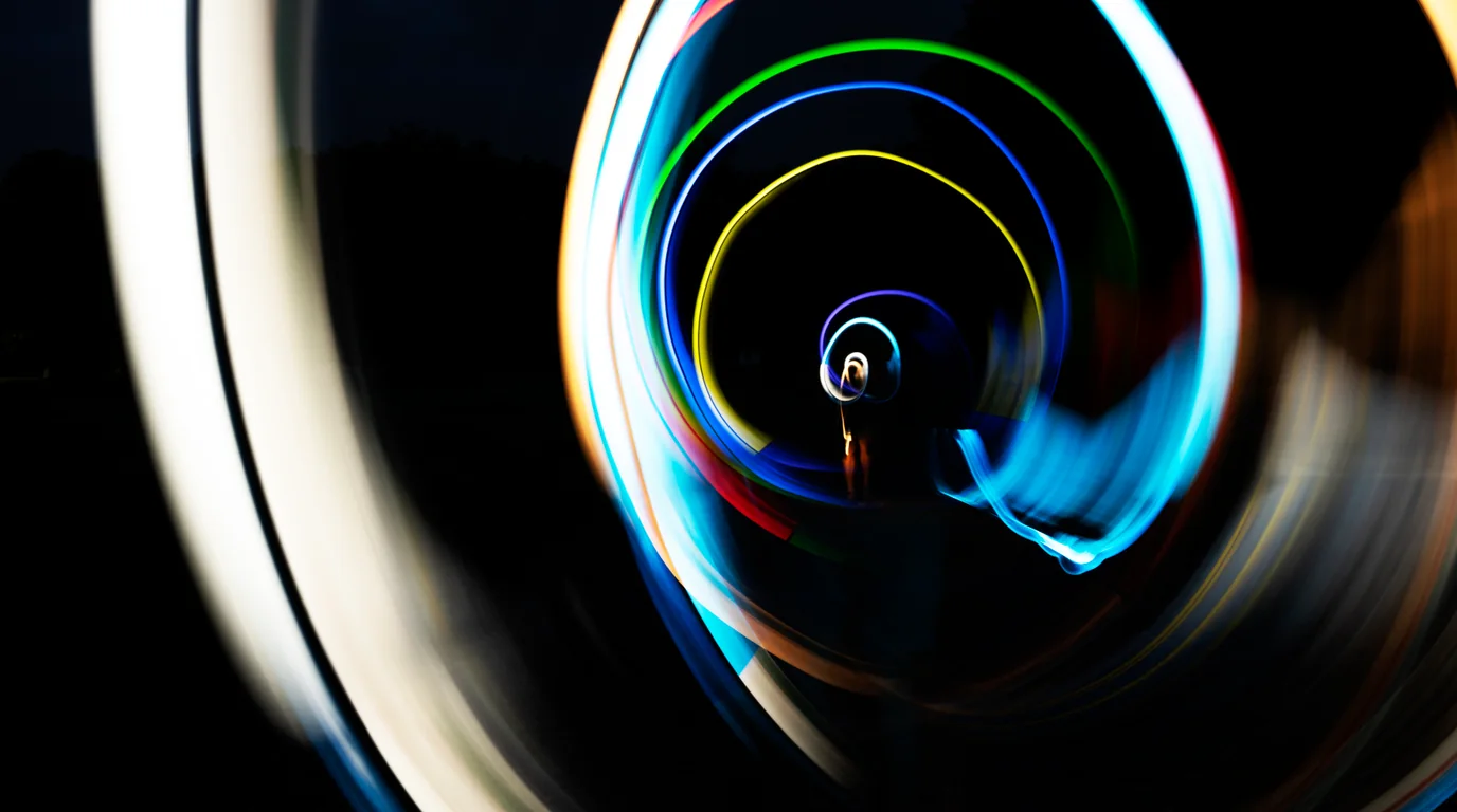 Macro camera lens optics illustrating light reflection principles utilized in mobile counter-surveillance