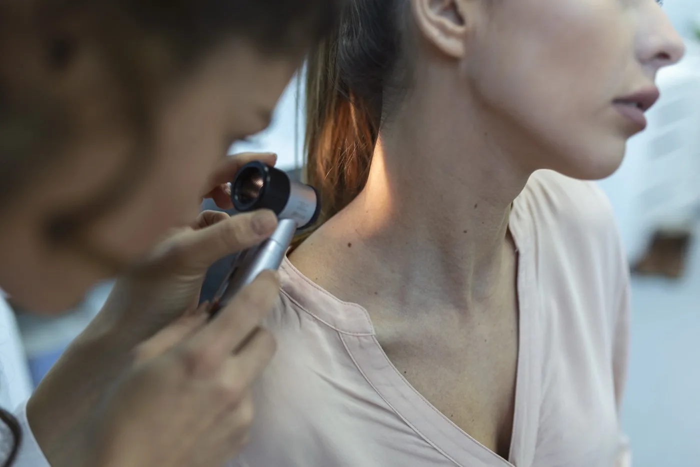 How to Monitor Moles and Track Skin Changes: The Complete ABCDE Dermatology Guide